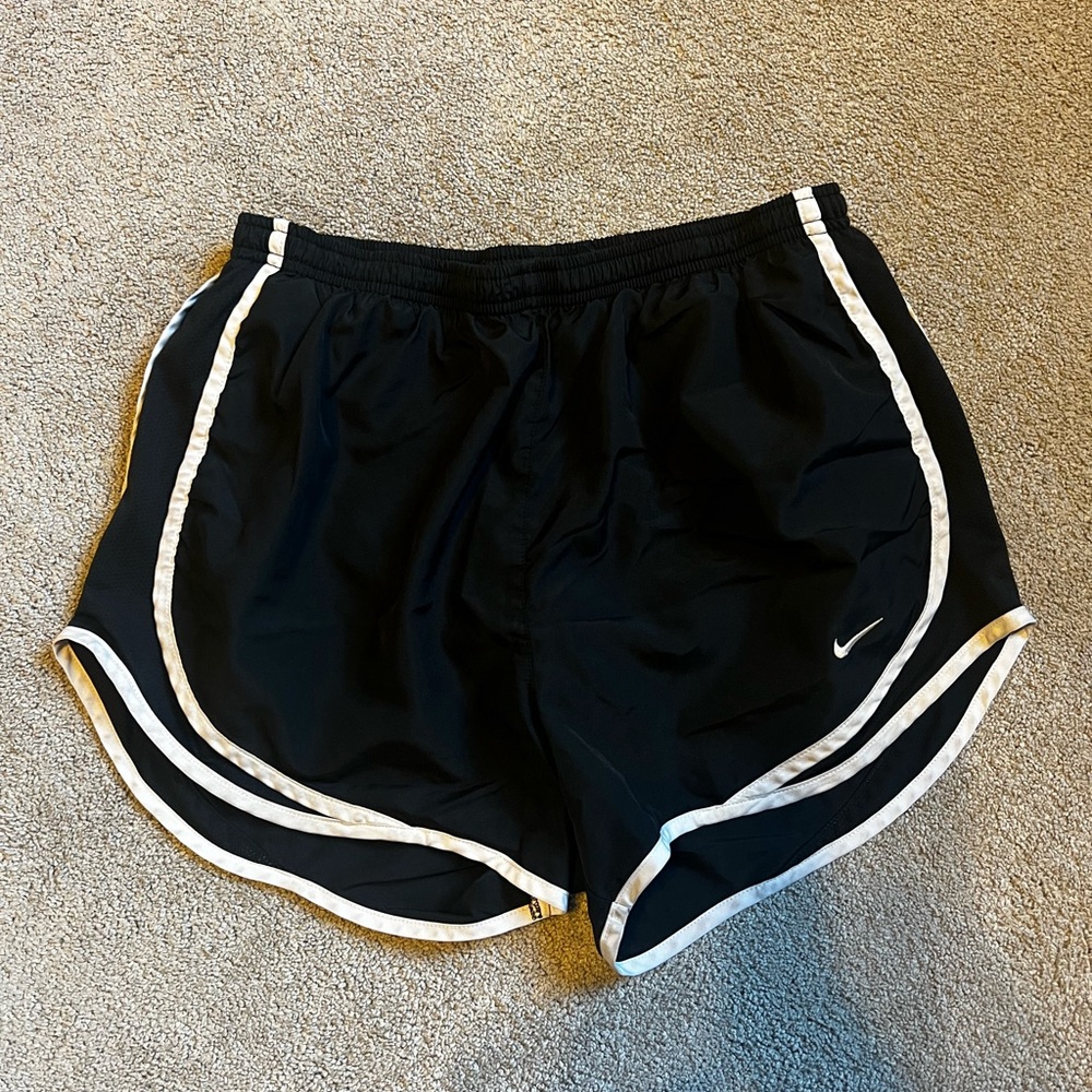 Women’s Nike Tempo Running Shorts